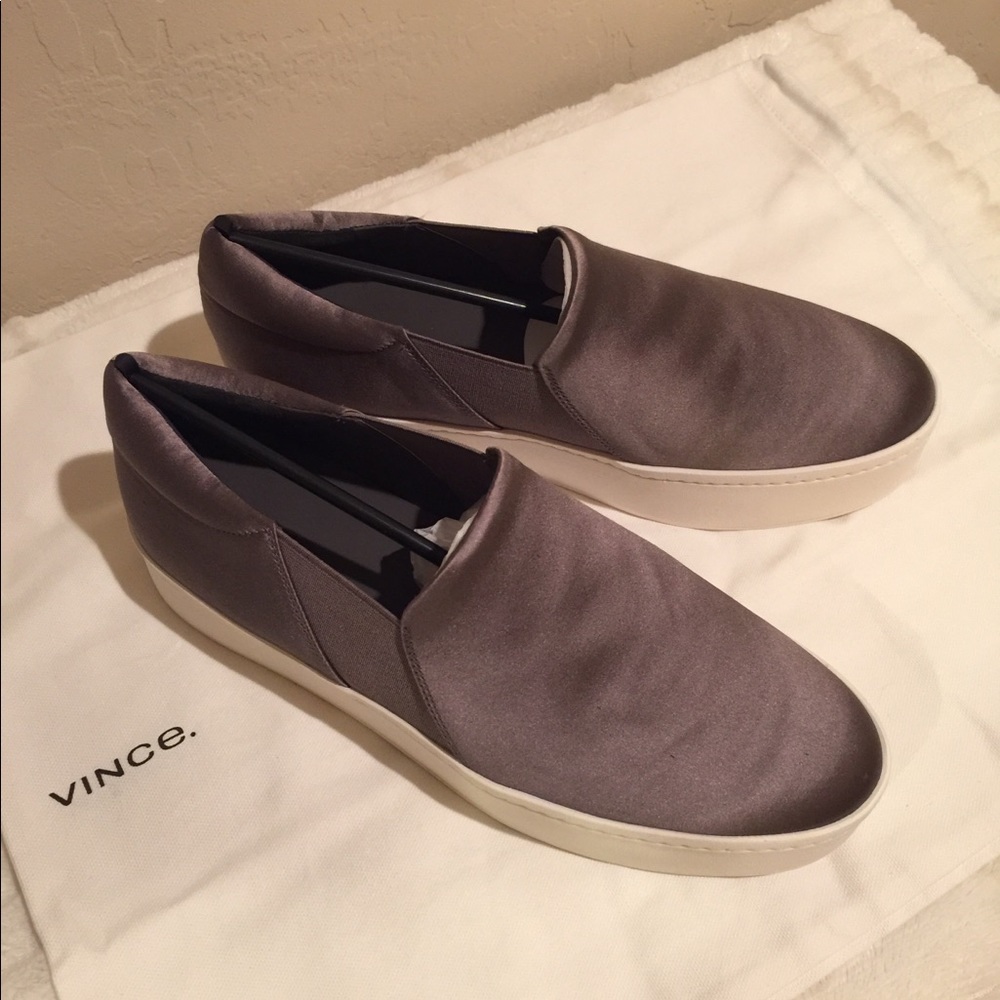 NWT Vince Warren Sneakers